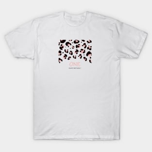 Animal print. Wild leopard print pattern T-Shirt